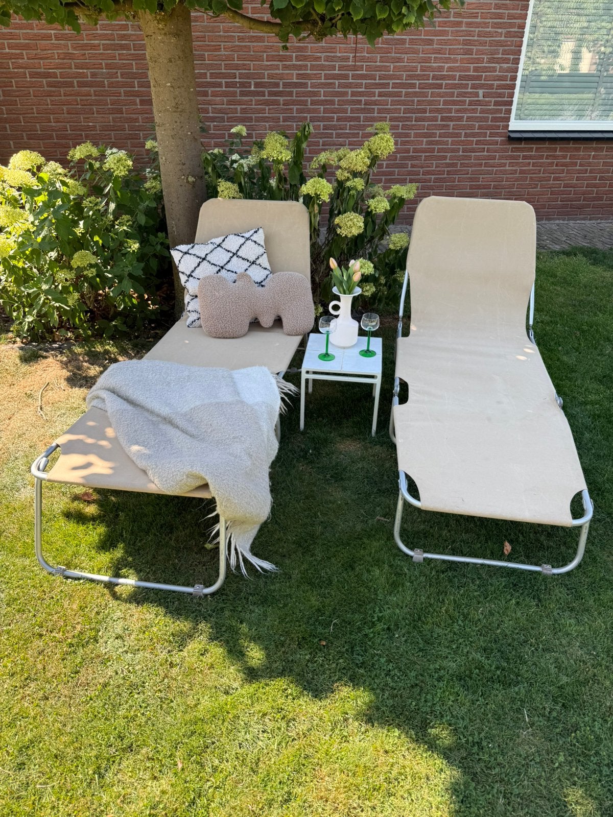 Vintage ligbedden - twee stuks, Tuin en Terras, Ligbedden, Ophalen, Gebruikt, Q, Q