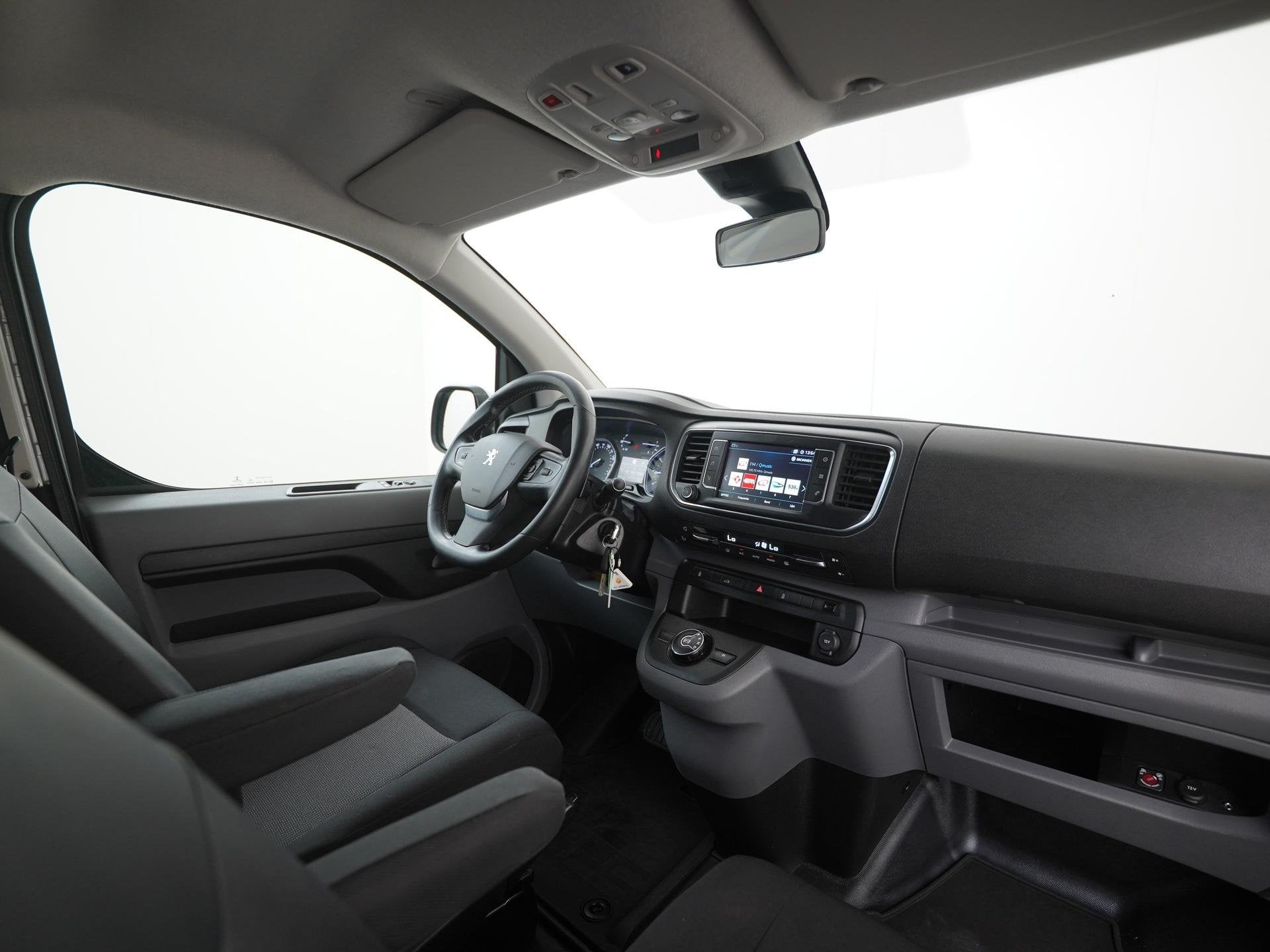 Peugeot Expert 231L 2.0 BlueHDI 180 DC Premium | Schuifdeur, Auto diversen, Automaat, Lemelerbergweg 12
1101AJ  Amsterdam, NL