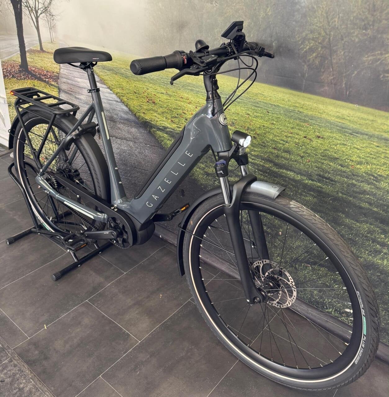 NIEUW: Gazelle Ultimate C5 HMB - €1.200 KORTING (OP=OP), Koninklijke Gazelle N.V., Wilhelminaweg 8 6951 BP Dieren Nederland, Nieuw