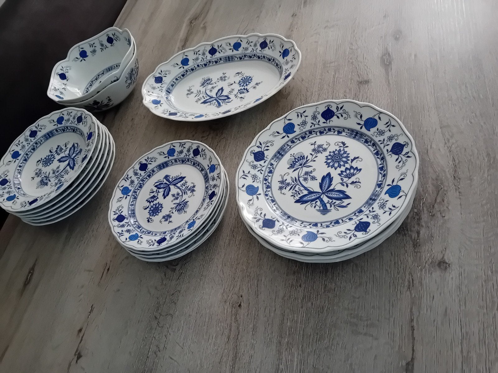 Mooi porseleinen servies van Form Marienbad, blauw/wit, Ophalen, Gebruikt, Overige merken, Overige stijlen
