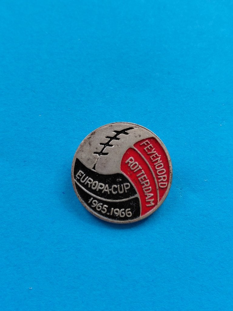 Speldje Europacub Feijenoord 1965-1966, Verzamelen, Ophalen of Verzenden, Gebruikt, Sport, Speldje of Pin