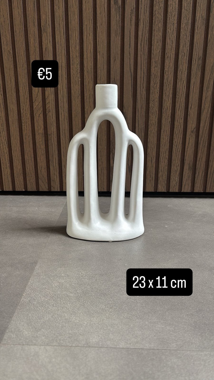 Witte decoratieve kandelaar – 23 x 11 cm, ., Wit, Ophalen of Verzenden, Zo goed als nieuw