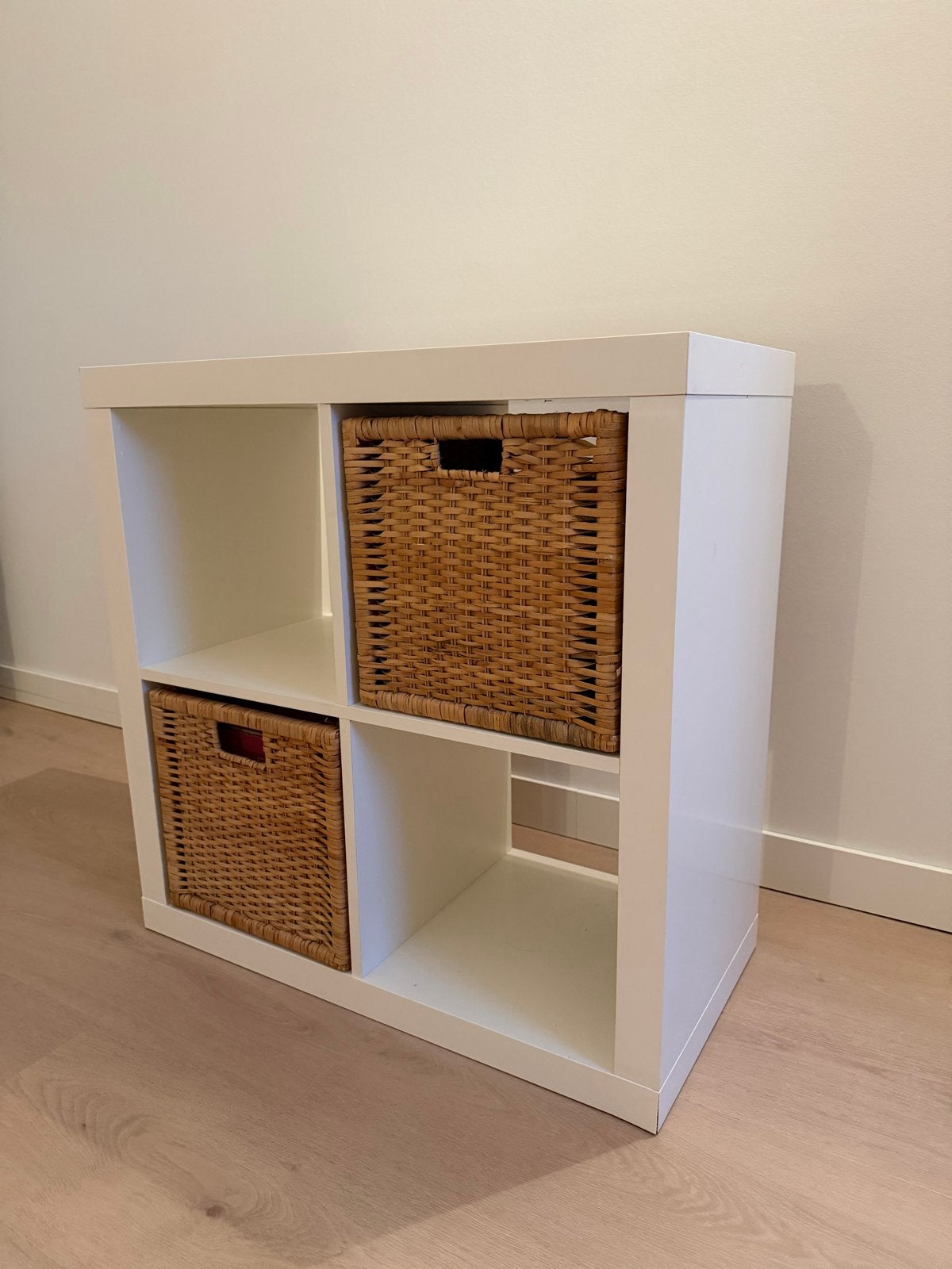 IKEA Kallax kast met 2 rieten manden, Ophalen, Gebruikt