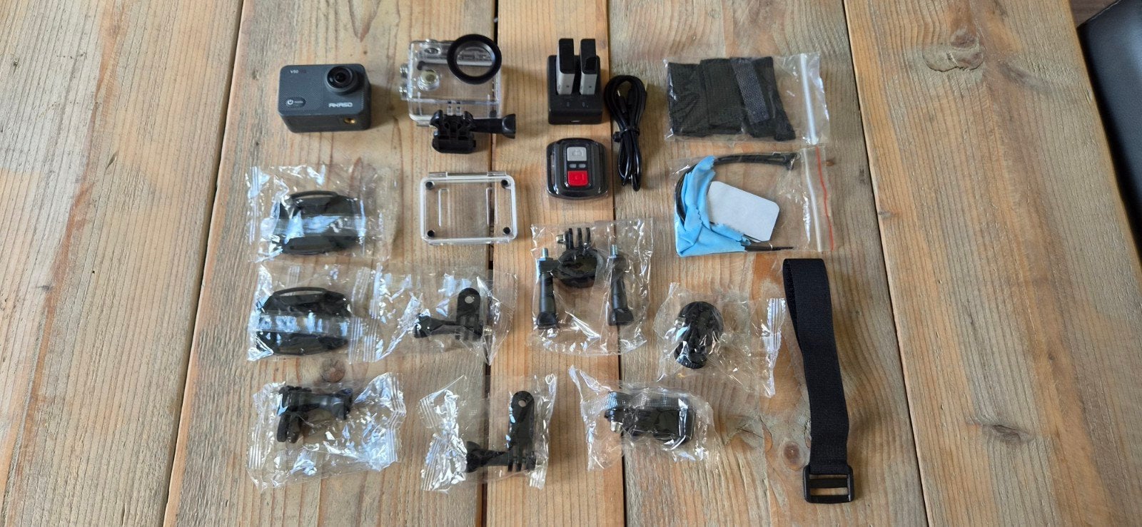 Akaso V50 X Action Camera met accessoires, Ophalen of Verzenden, Gebruikt, Overige merken