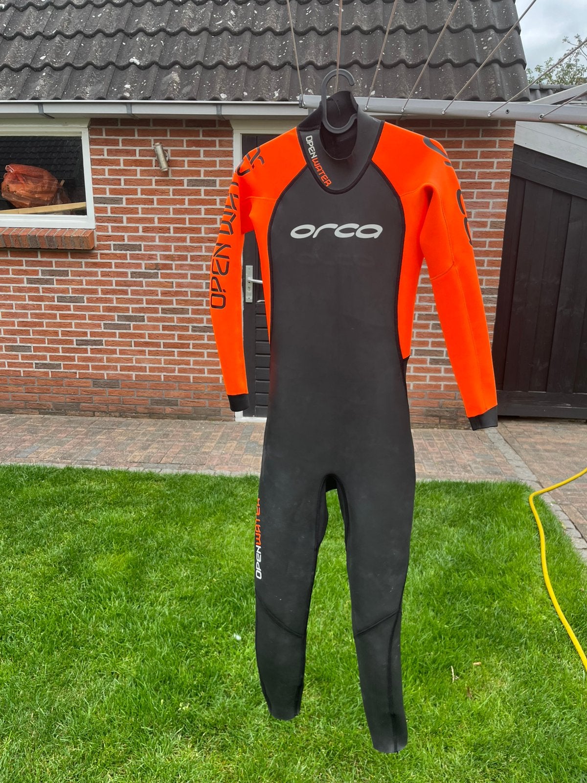 Orca Vitalis Hi-Vis Neopreen wetsuit met lange mouwen, Watersport en Boten, Watersportkleding, Verzenden, Zo goed als nieuw, Heer