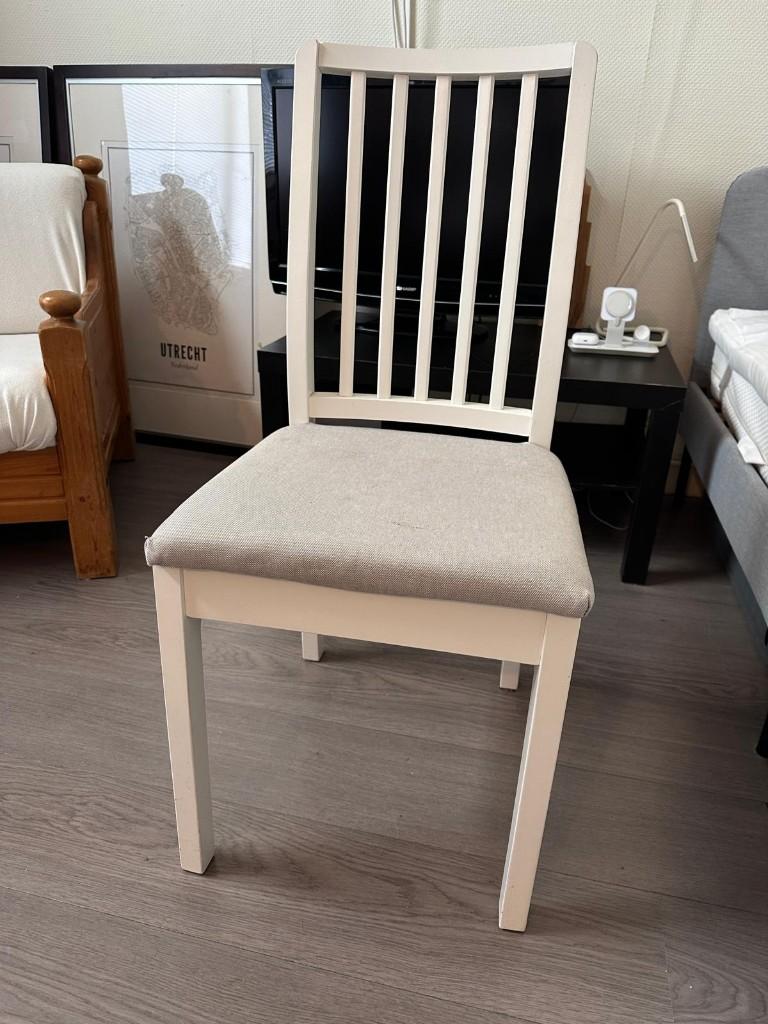 Witte NÄSINGE eetkamer stoel, Ophalen, Gebruikt, Wit, Hout