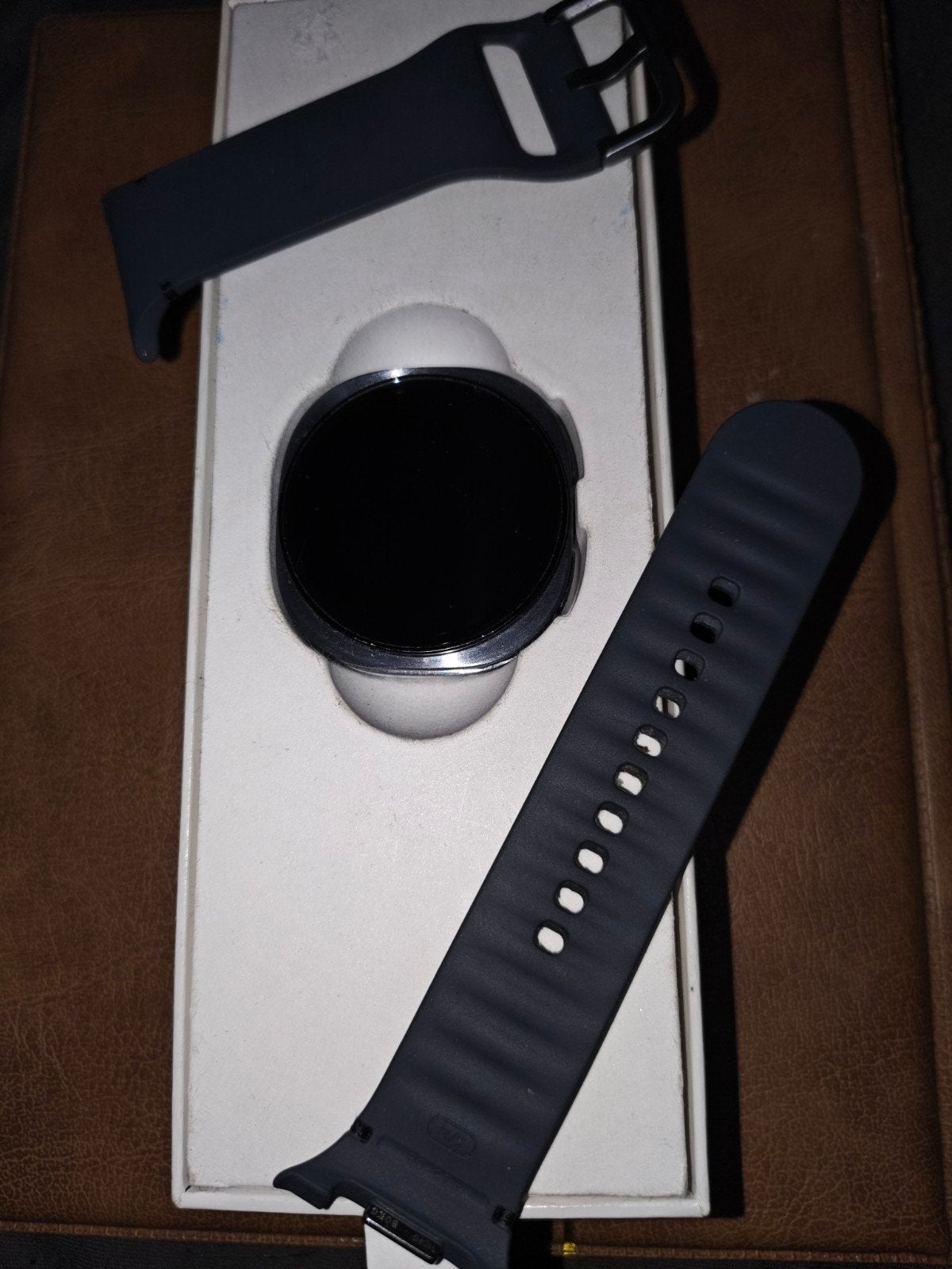 Samsung Galaxy watch 8 40mm, Ophalen of Verzenden, Zo goed als nieuw, Zwart, Android