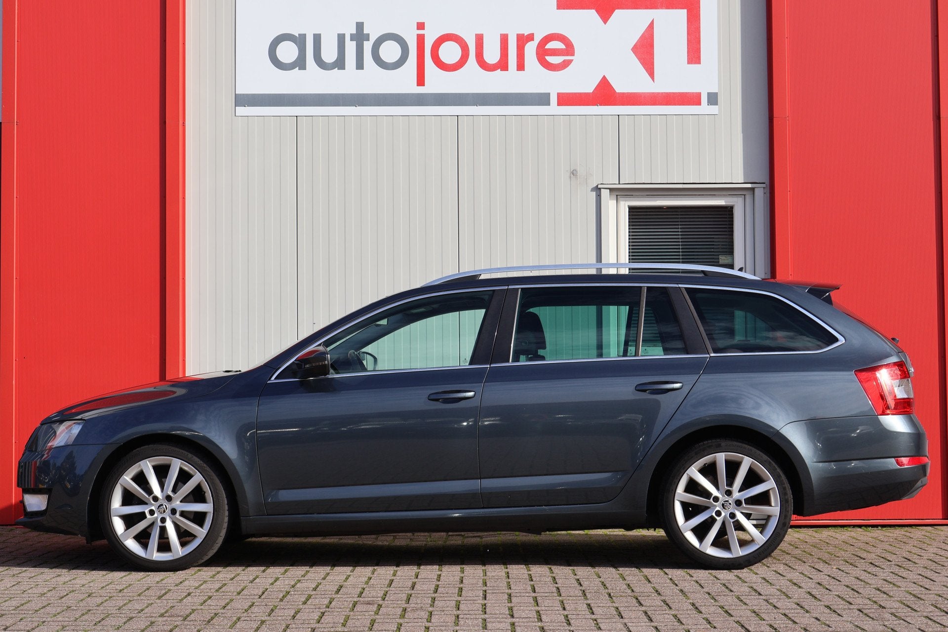 Skoda Octavia Combi 1.6 TDI Greenline Businessline, Auto's, Voorwielaandrijving, Euro 5, Stof, Gebruikt