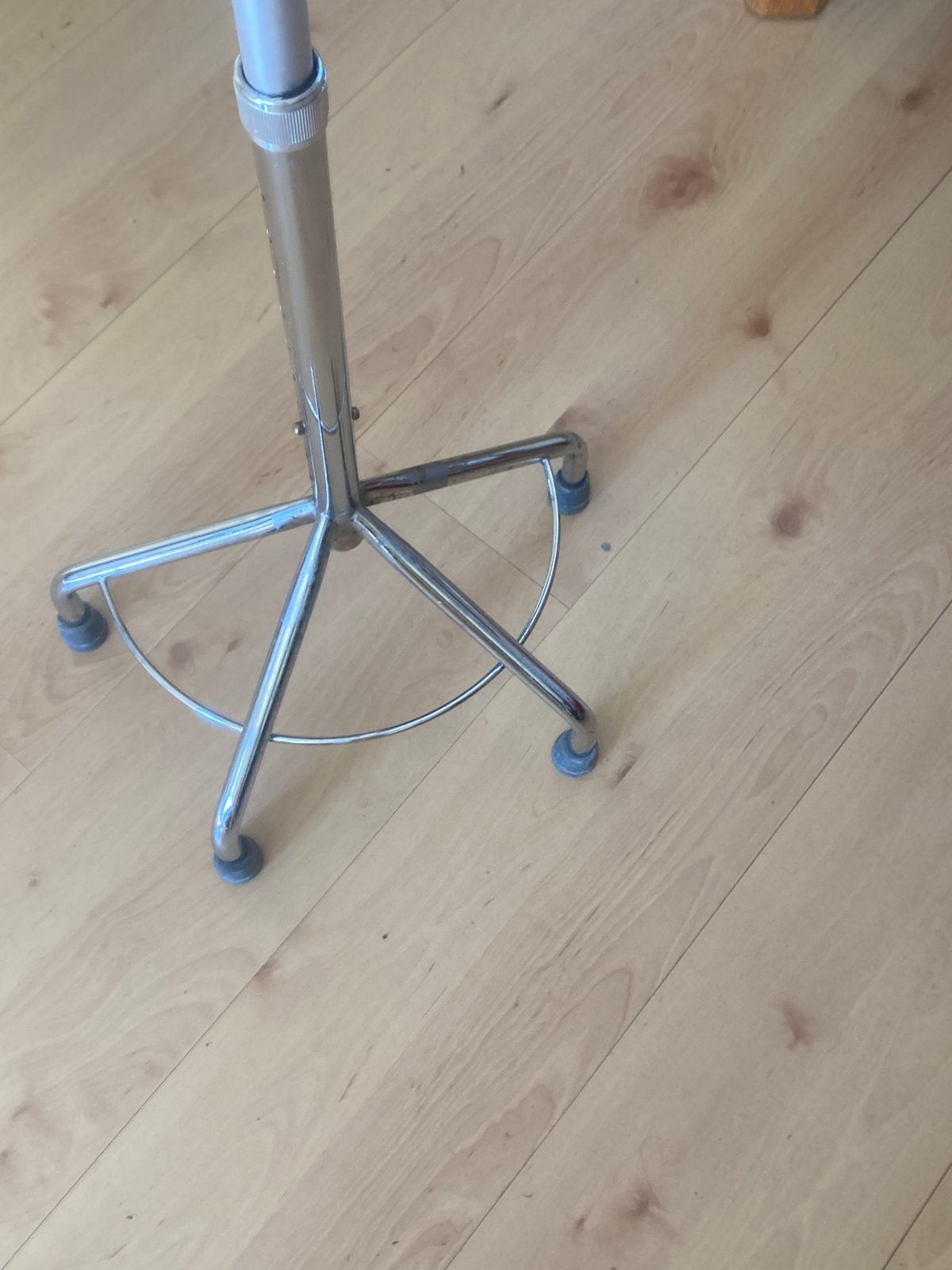 Vierpoot, hulpmiddel bij lopen., Diversen, Ophalen of Verzenden, Zo goed als nieuw