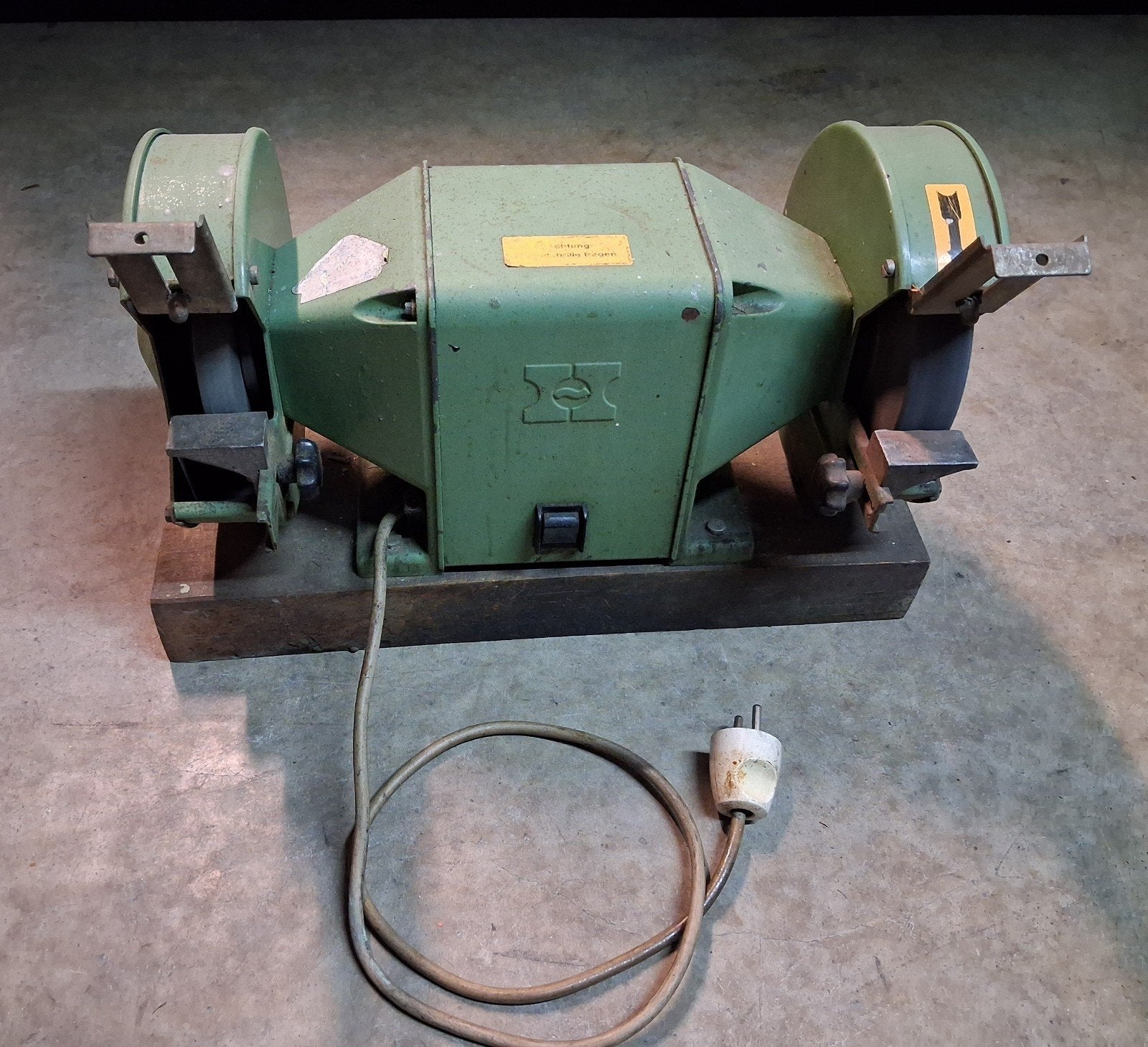 Slijpsteen Hanning, Ophalen, Gebruikt, Minder dan 700 watt, Werkbankslijpmachine