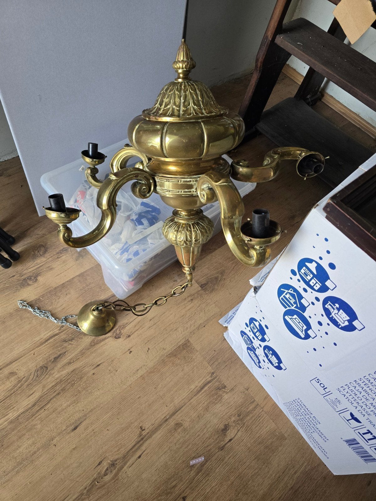 Diverse antieke koperen en bronzen voorwerpen, Ophalen