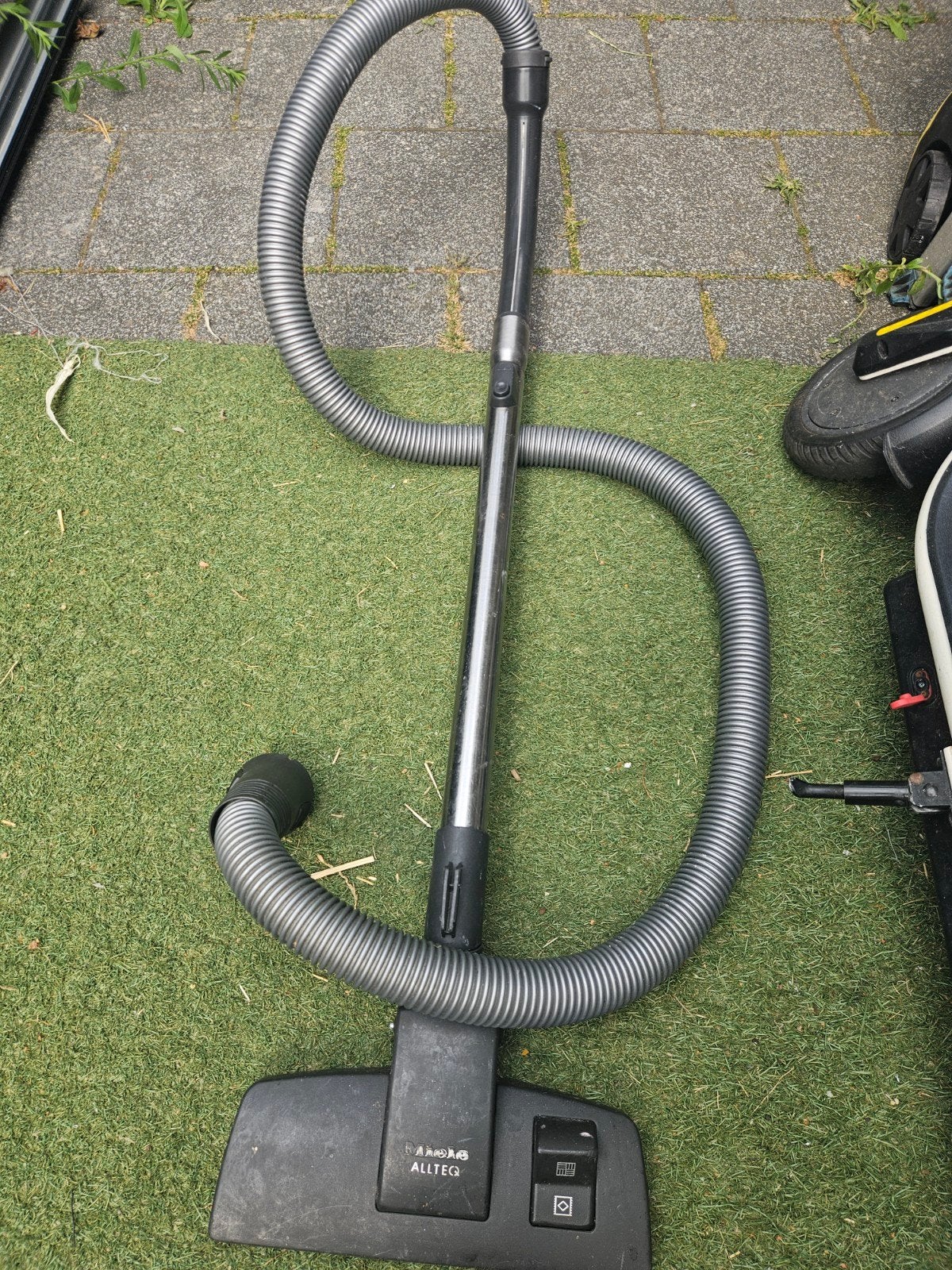 Miele stofzuigerslang met mondstuk - gebruikt, Ophalen of Verzenden, Gebruikt, Sledestofzuiger, Miele