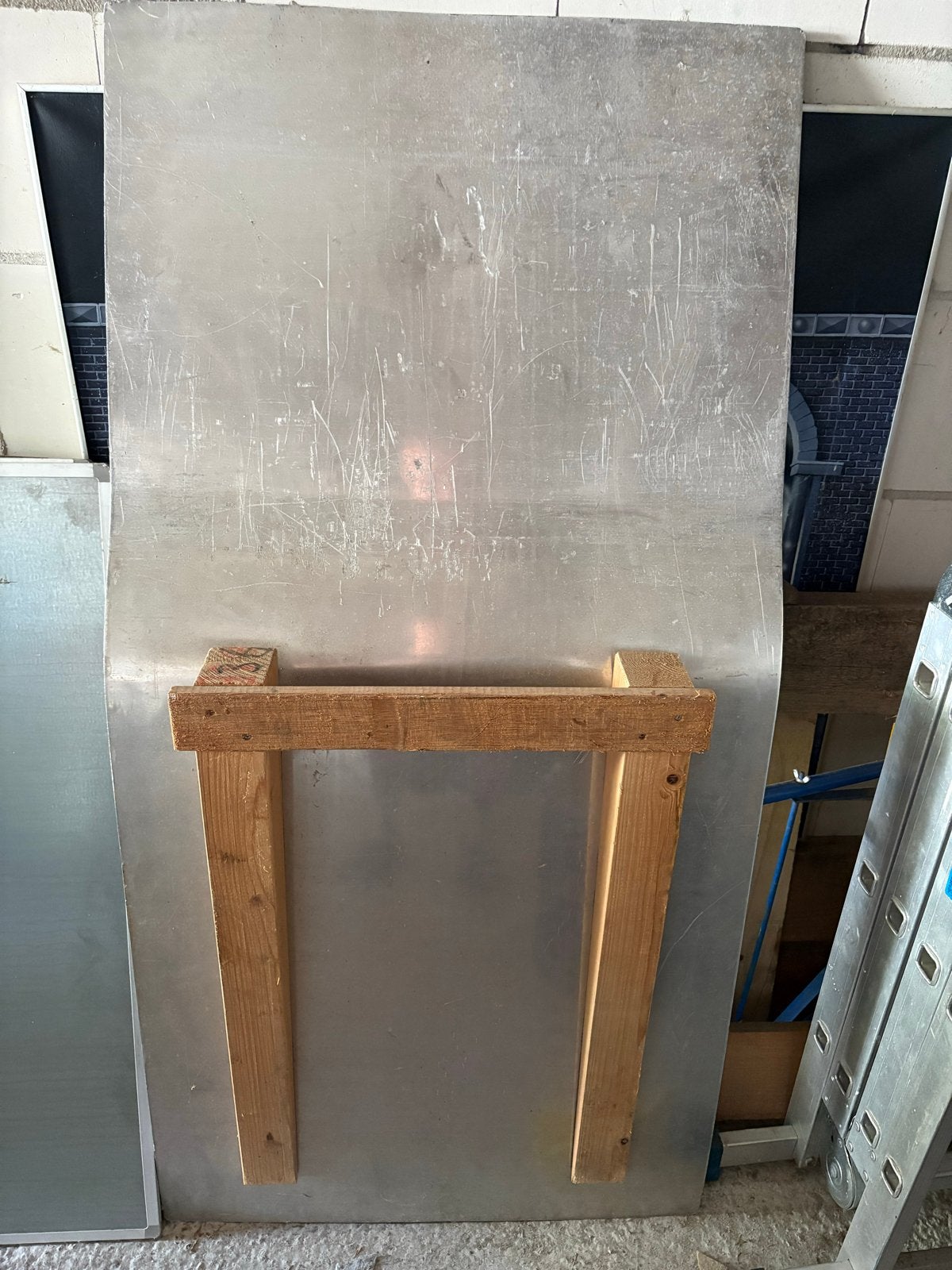 Stevige aluminium oprijplaat met houten -, Ophalen of Verzenden, Gebruikt
