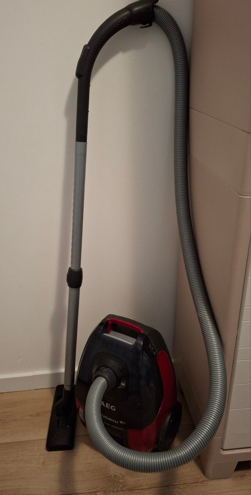 aeg stofzuiger, Witgoed en Apparatuur, Gebruikt, Sledestofzuiger, AEG, Ophalen