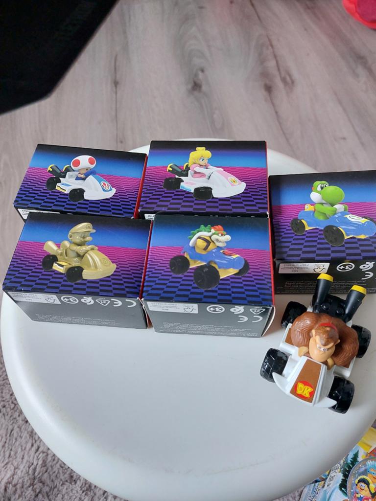 Happy meal speeltjes super mario 2 setjes, Ophalen of Verzenden, Zo goed als nieuw