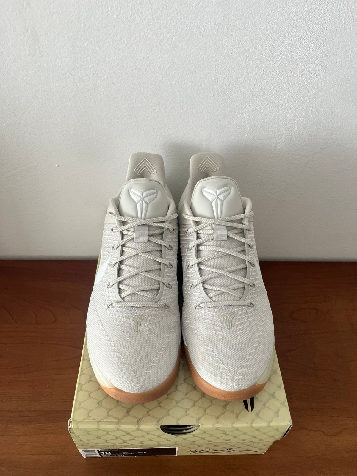 Nike Kobe A.D. Light Bone | Nieuw in Doos | Maat 46 |, Nieuw, Ophalen of Verzenden, Wit, Sportschoenen