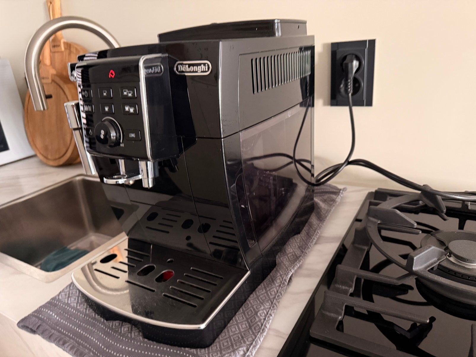 De'Longhi (ecam 13123b) volautomatische koffieapparaat, Ophalen, Zo goed als nieuw, Koffiemachine