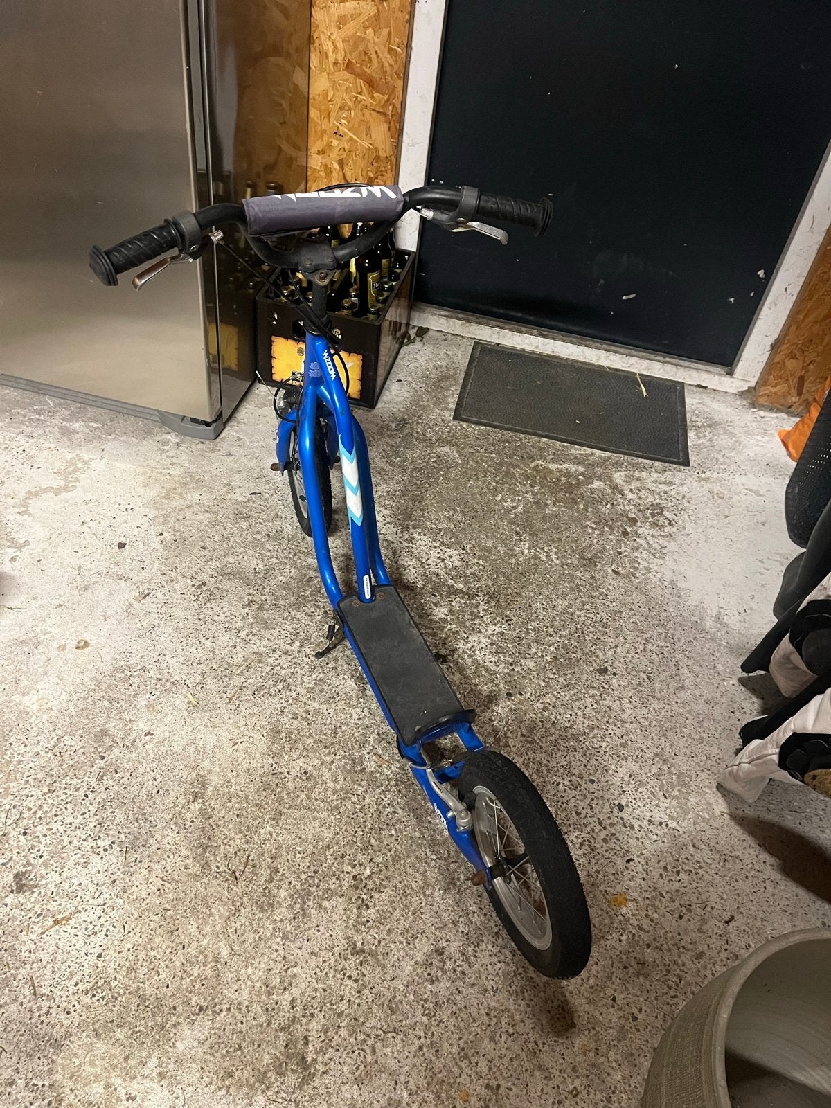 Blauwe step in goede staat met lichte gebruikerssporen, Ophalen, Gebruikt, Gewone step