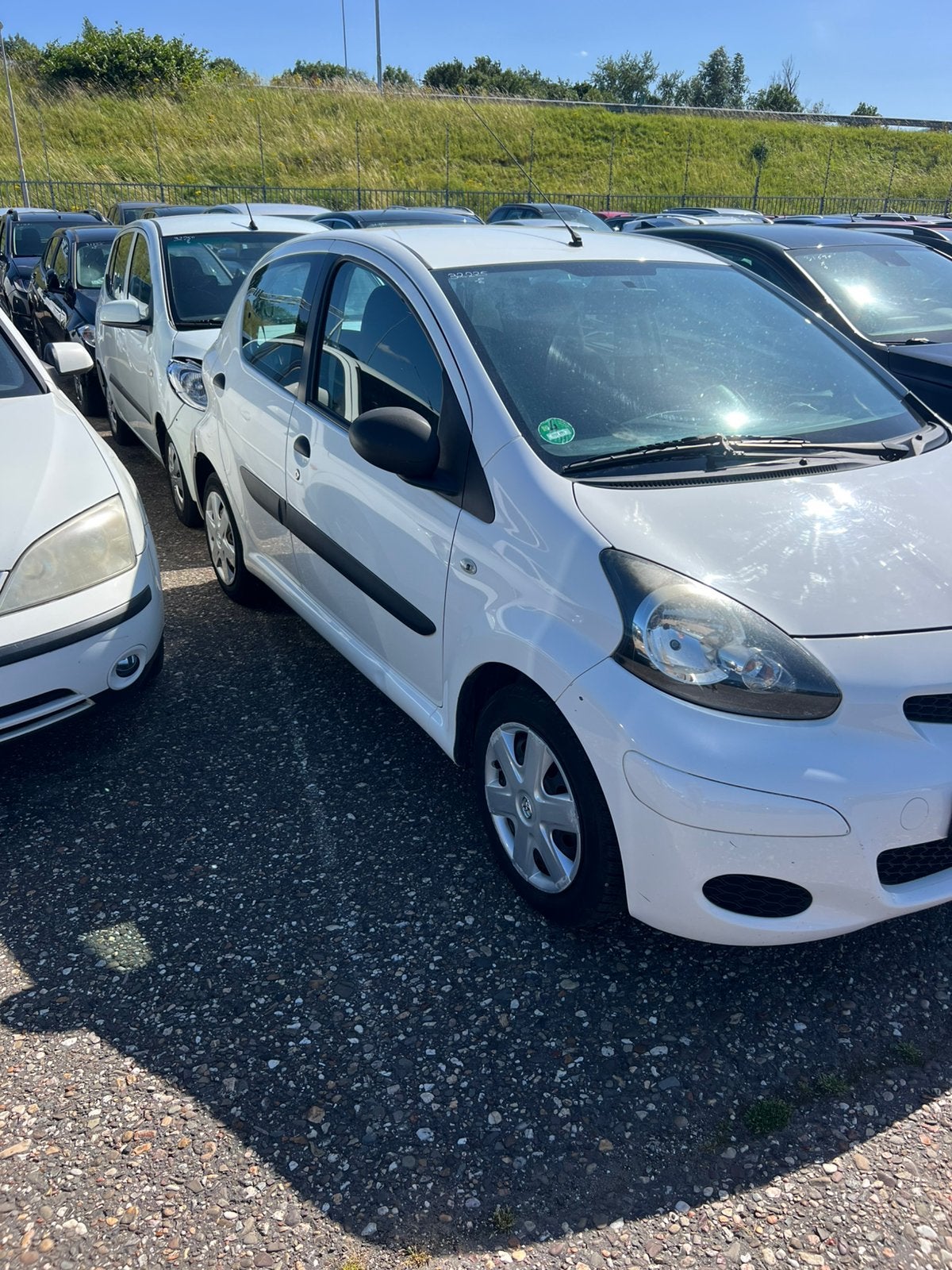 Toyota Aygo 1.0 12V Vvt-i 5DRS 2011 Wit, Auto's, Voorwielaandrijving, 4 stoelen, Origineel Nederlands, Handgeschakeld