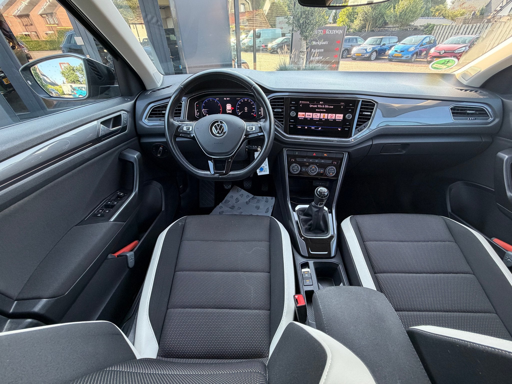 Volkswagen T-Roc T-Roc 1.5 TSI 150pk Sport (bj 2021), Auto's, Keurmerk '100% Onderhouden', Euro 6, 4 cilinders, 150 pk