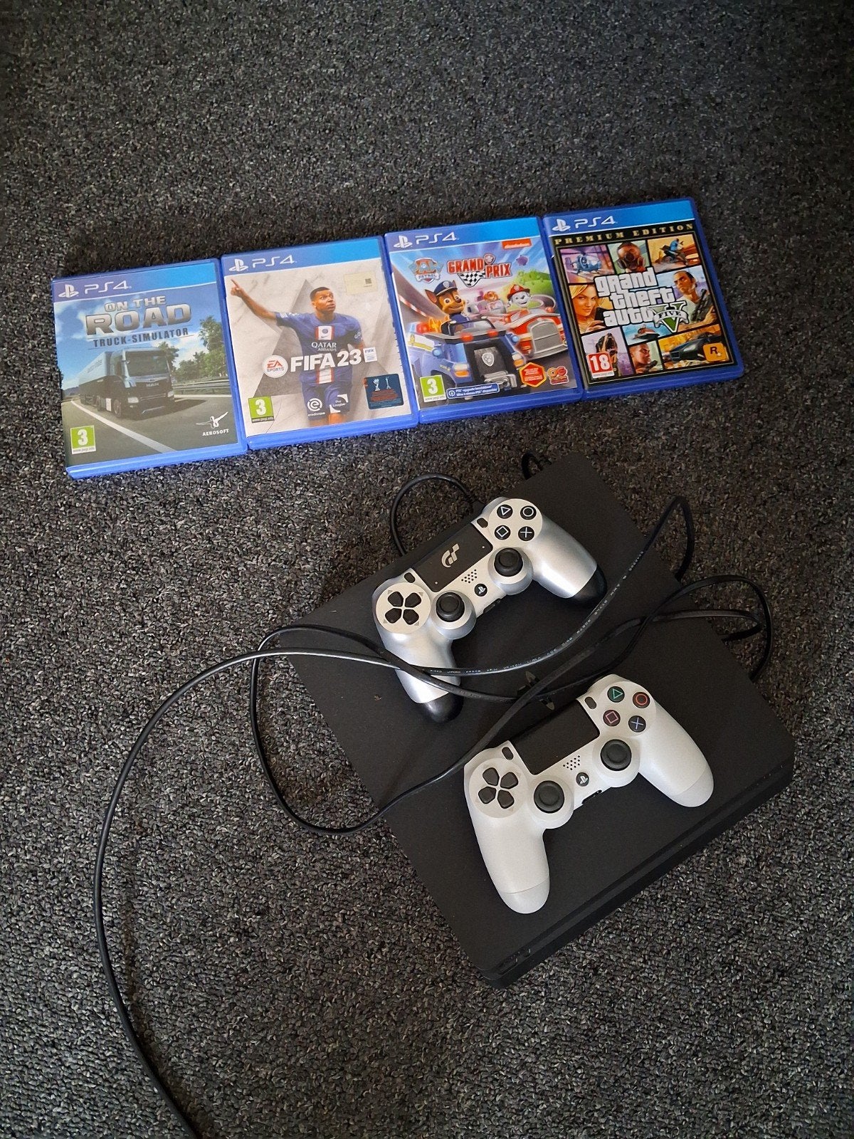 Playstation 4 met 4 spelletjes, Spelcomputers en Games, Ophalen, Met 1 controller, Original