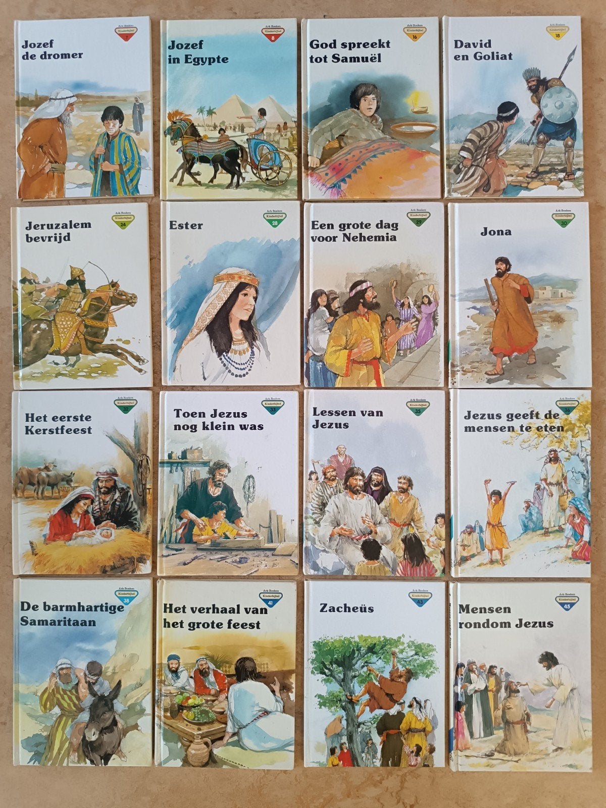 16 deeltjes Bijbelverhalen voor kinderen- Ark Boeken., Boeken, Ophalen of Verzenden, Gelezen, Diverse auteurs, Christendom | Katholiek