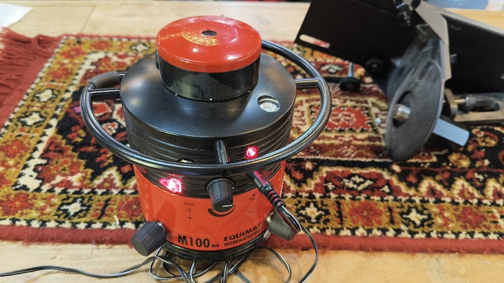 Agatec Equimat M100 HV roterende laser set, Doe-het-zelf en Verbouw, Meetapparatuur, Ophalen of Verzenden, Gebruikt, Overige meters