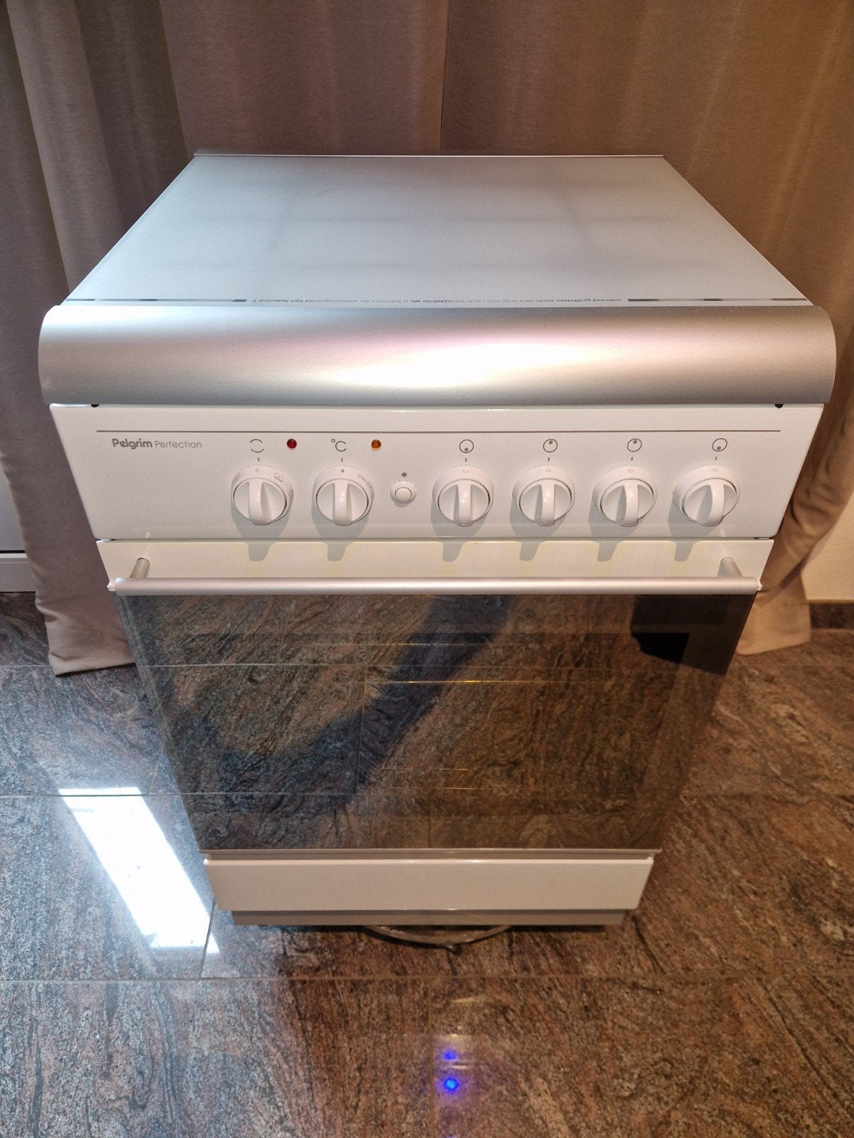 Pelgrim gasfornuis met oven, Ophalen, 4 kookzones, Zo goed als nieuw, Gas