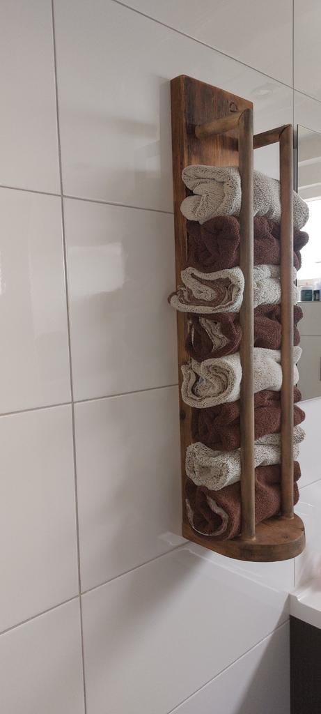 Houten handdoekenrek voor badkamer of toilet, Huis en Inrichting, Badkamer | Badtextiel en Accessoires, Ophalen, Zo goed als nieuw