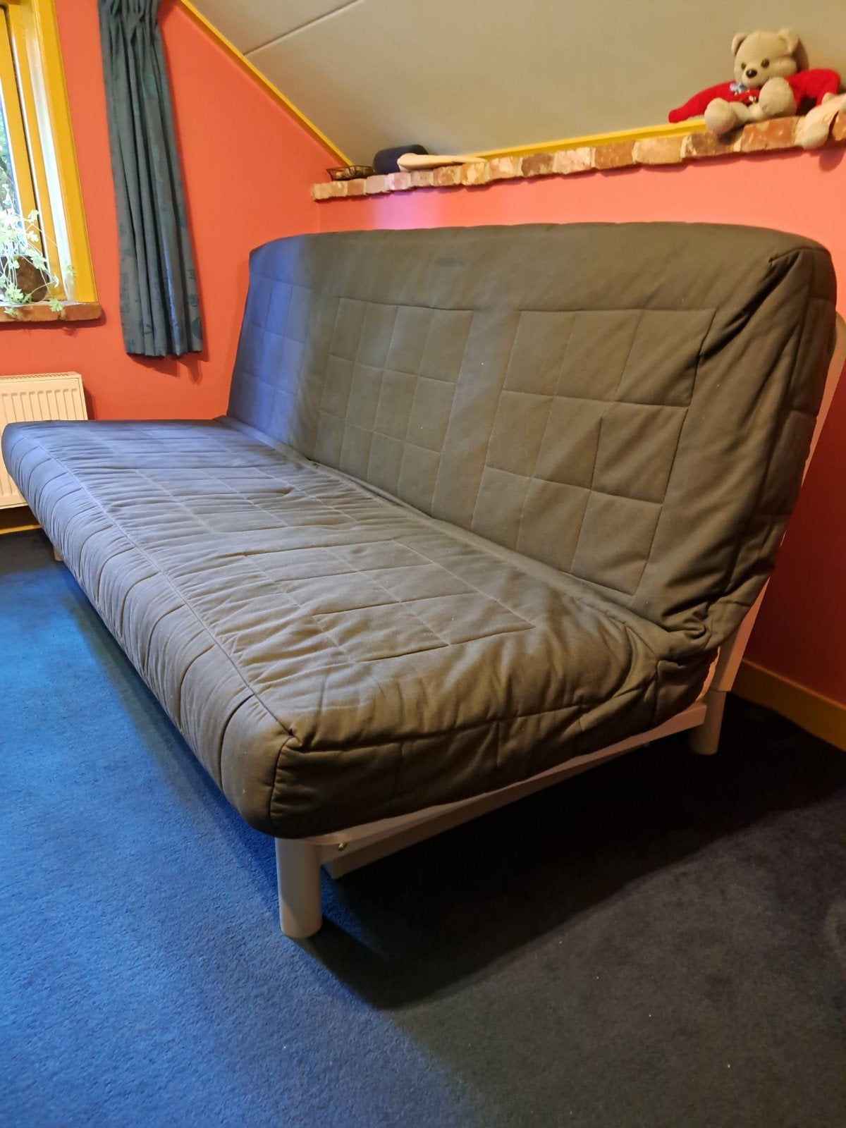 Ikea Bedbank / Futon - Comfortabel en Ruimtebesparend, Ophalen, Gebruikt, Zwart, Tweepersoons