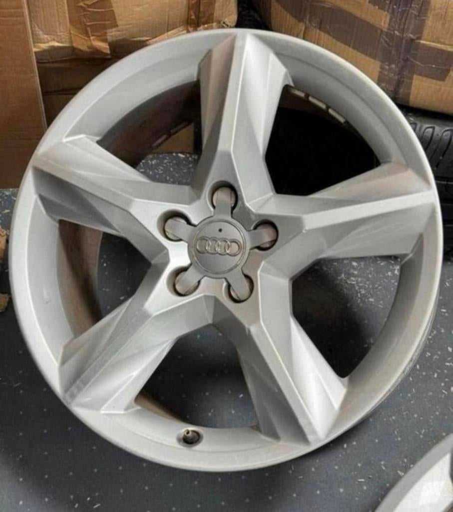 2X 8R0601025CG Audi 8R Q5 Velg Velgen 8 x 18" inch ET39, Auto diversen, Tuning en Styling, Ophalen of Verzenden, H, H, H