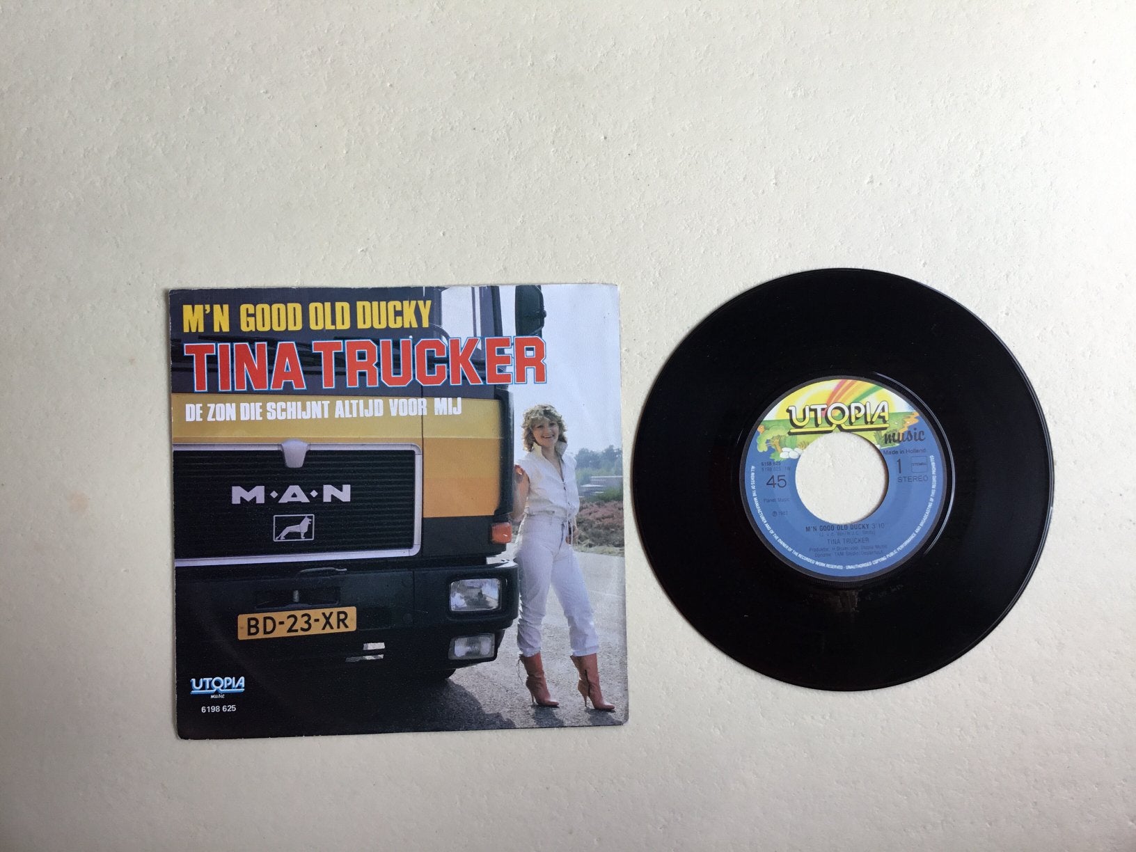 Tina Trucker, Cd's en Dvd's, Vinyl | Nederlandstalig, Ophalen of Verzenden, Zo goed als nieuw, Overige formaten, Levenslied of Smartlap