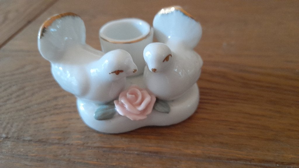 Vintage porseleinen kaarsenhouder met twee vogeltjes., Ophalen of Verzenden