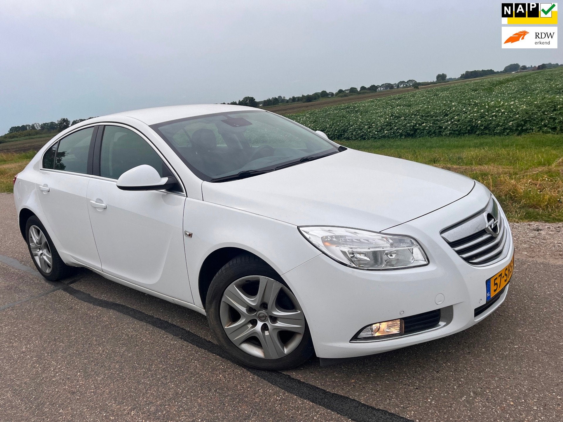 Opel Insignia 1.4 Turbo EcoFLEX OPC line / nwe apk, Auto's, Voorwielaandrijving, Euro 5, 730 kg, 4 cilinders