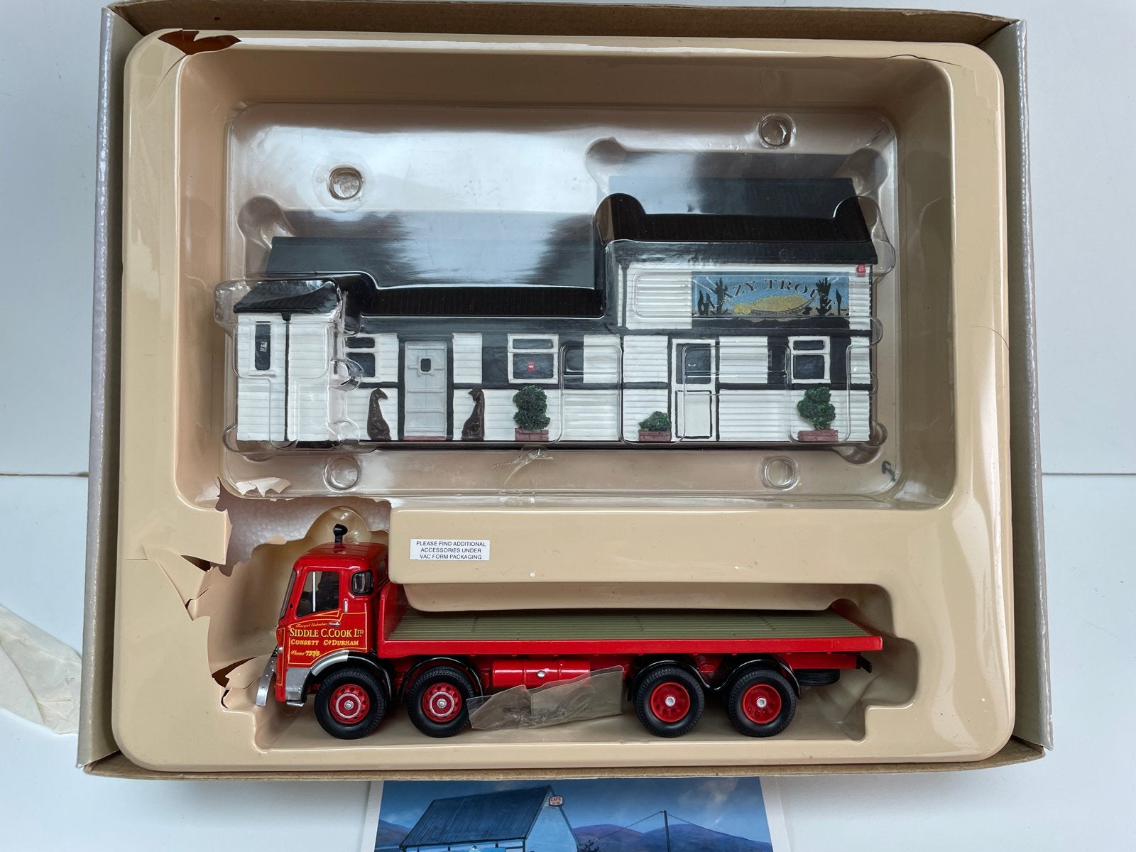Corgi Cafe Connection Limited Edition Modelset, Ophalen of Verzenden, Zo goed als nieuw, Bus of Vrachtwagen, Corgi