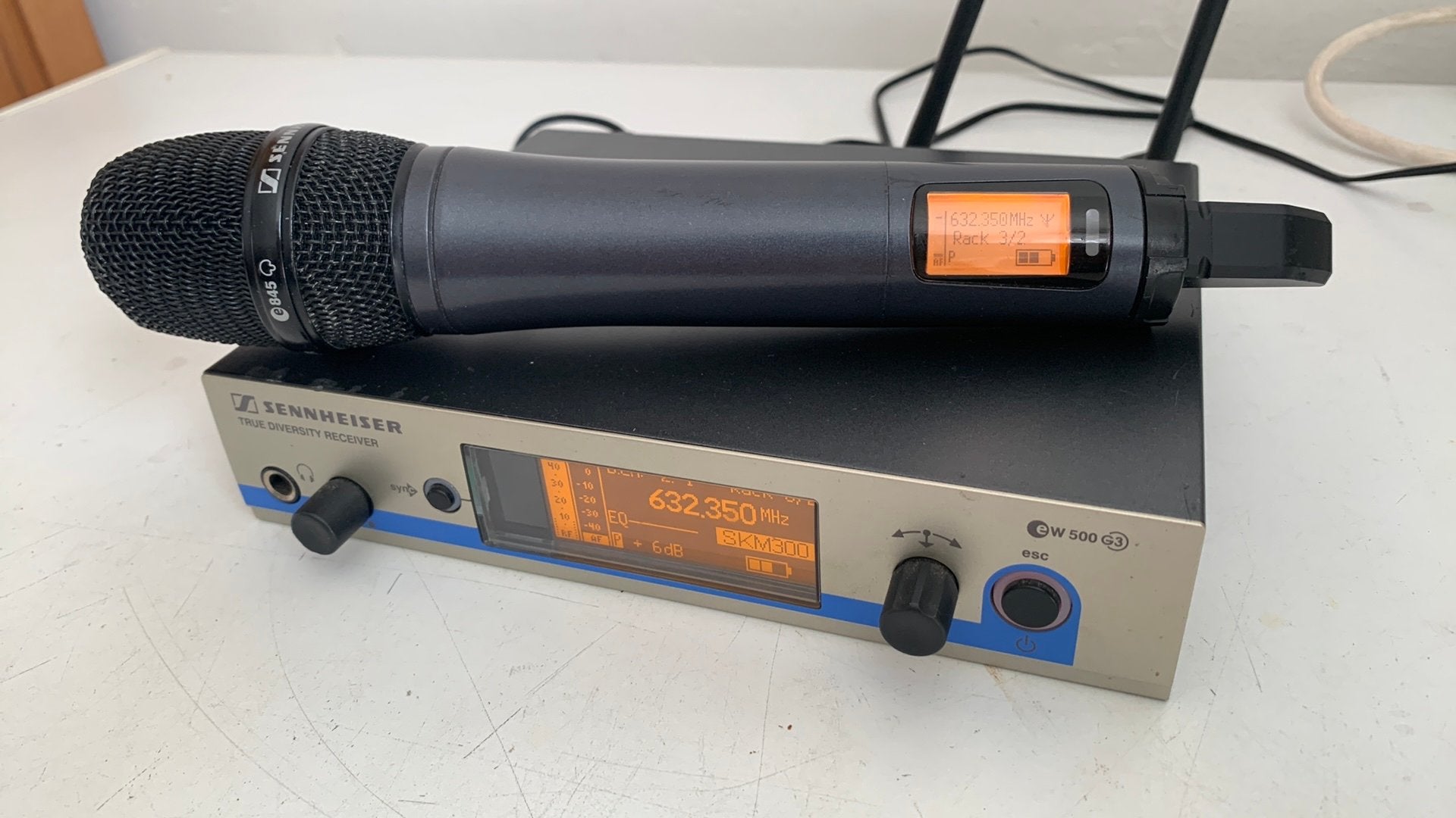 Sennheiser draadloos microfoon, Muziek en Instrumenten, Microfoons, Ophalen of Verzenden, Zo goed als nieuw, Zangmicrofoon, Draadloos