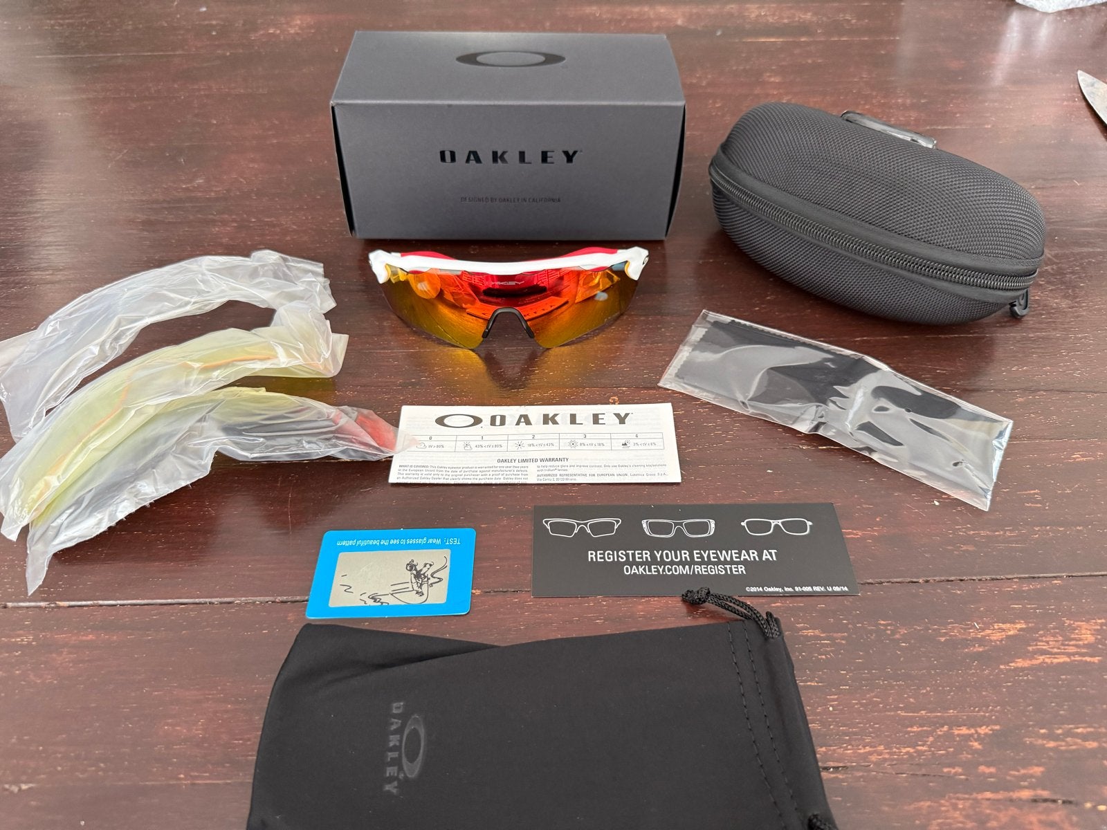 Oakley Radar EV Path OO9208-02 Rood met Wit, Sieraden, Tassen en Uiterlijk, Zonnebril, Zwart, Nieuw, Ophalen of Verzenden