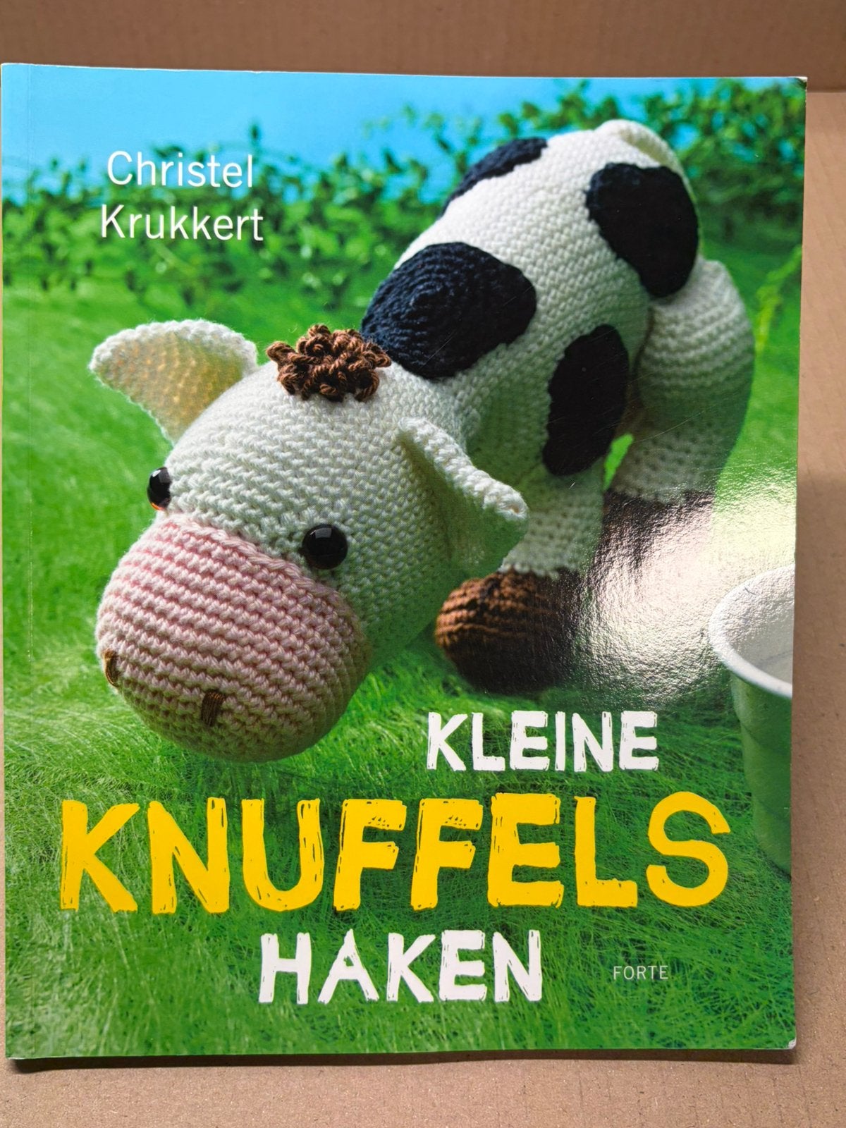 Kleine Knuffels Haken - Christel Krukkert, Hobby en Vrije tijd, Ophalen of Verzenden, Nieuw, Haken, Patroon of Boek