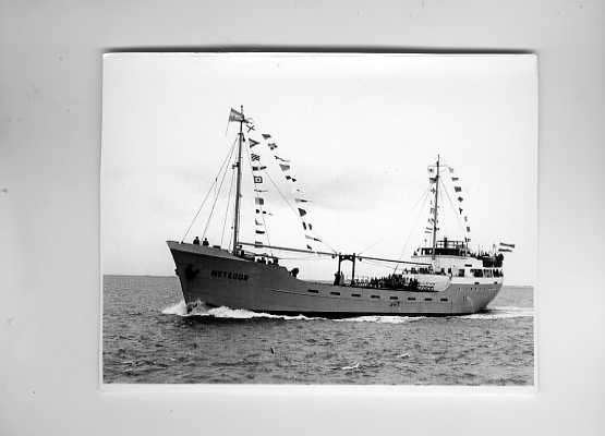 scheepvaart-foto-meteoor 1955, Ophalen of Verzenden, Zo goed als nieuw, Motorboot, Boek of Tijdschrift