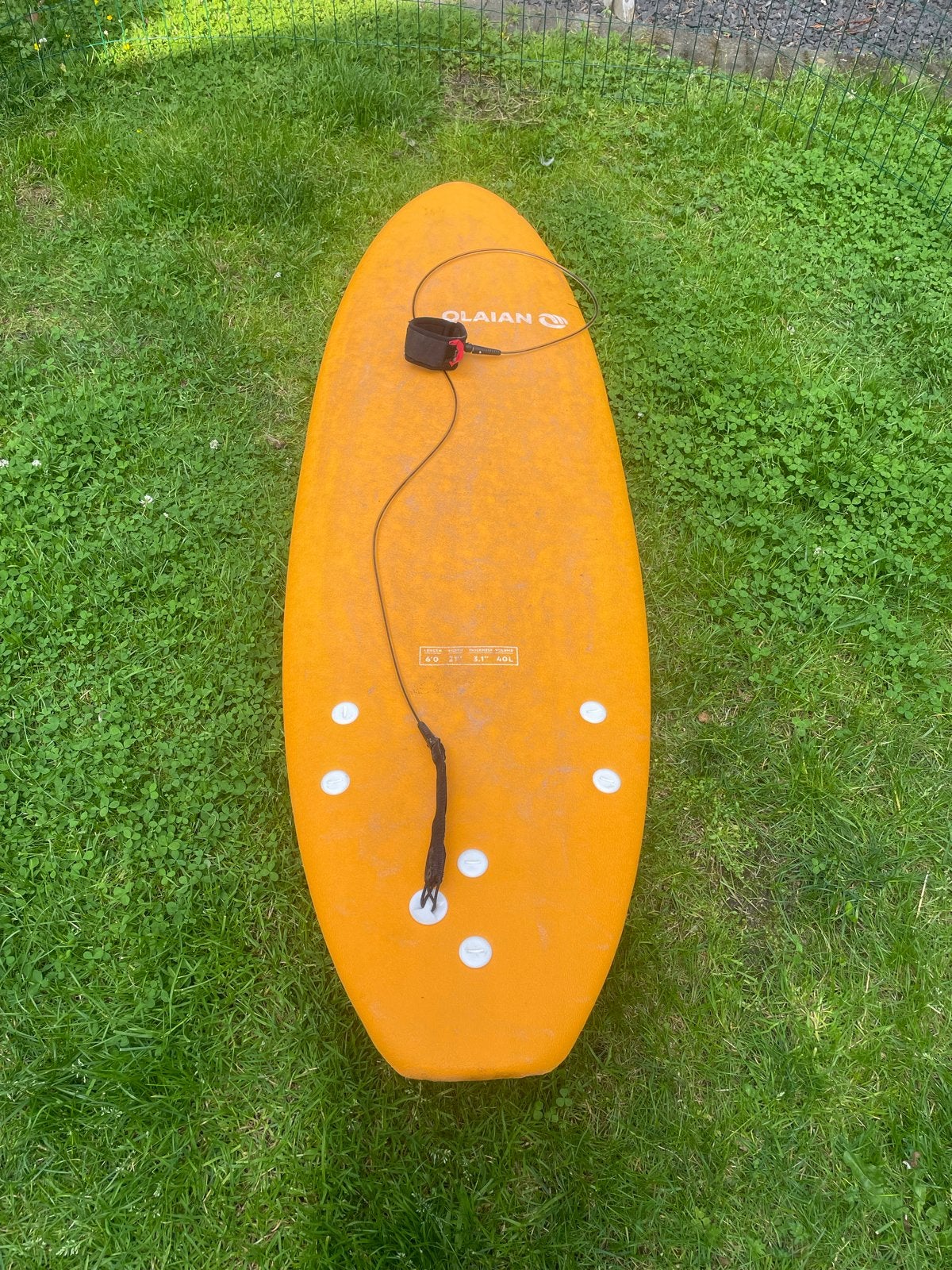 Olaian 100 Foam Surfboard 6'0" - Perfect voor beginners, Ophalen, Gebruikt, Funboard, Met vinnen