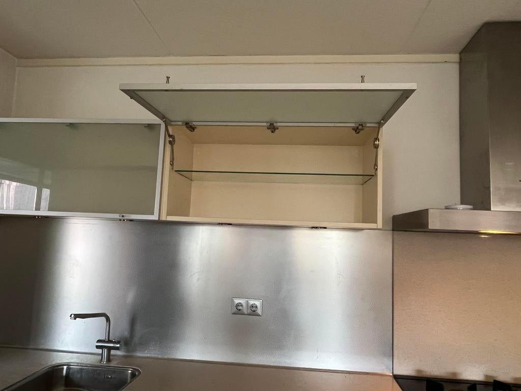 Keuken, Witgoed en Apparatuur, Ophalen, Zo goed als nieuw, 200 tot 400 m³ per uur, Onderbouw afzuigkap