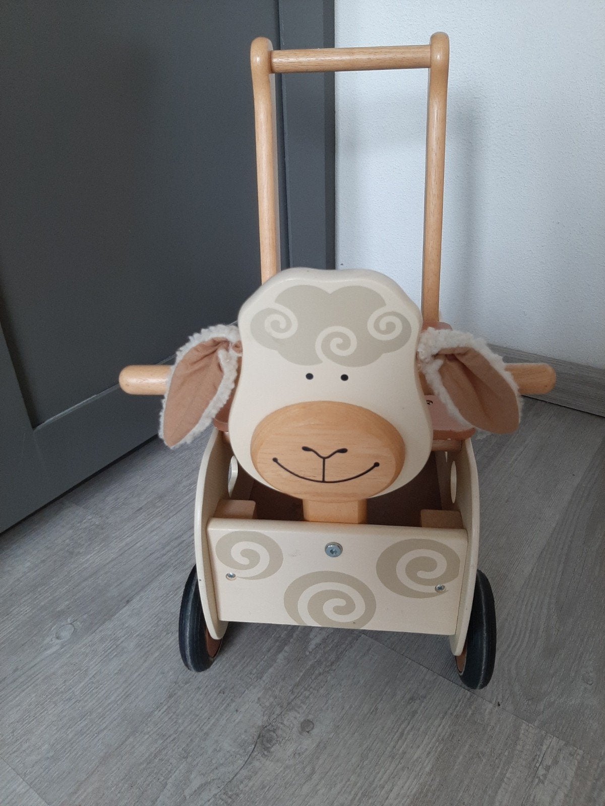 Een  leuk houten loop wagentje, Ophalen, Zo goed als nieuw, Loopfiets