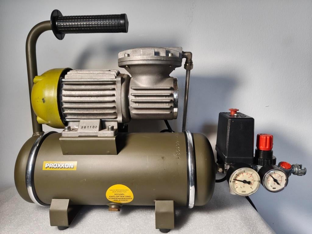Proxxon K70 compressor (low noise - airbrush - pneumatisch), Doe-het-zelf en Verbouw, Compressors, Gebruikt, Ophalen of Verzenden