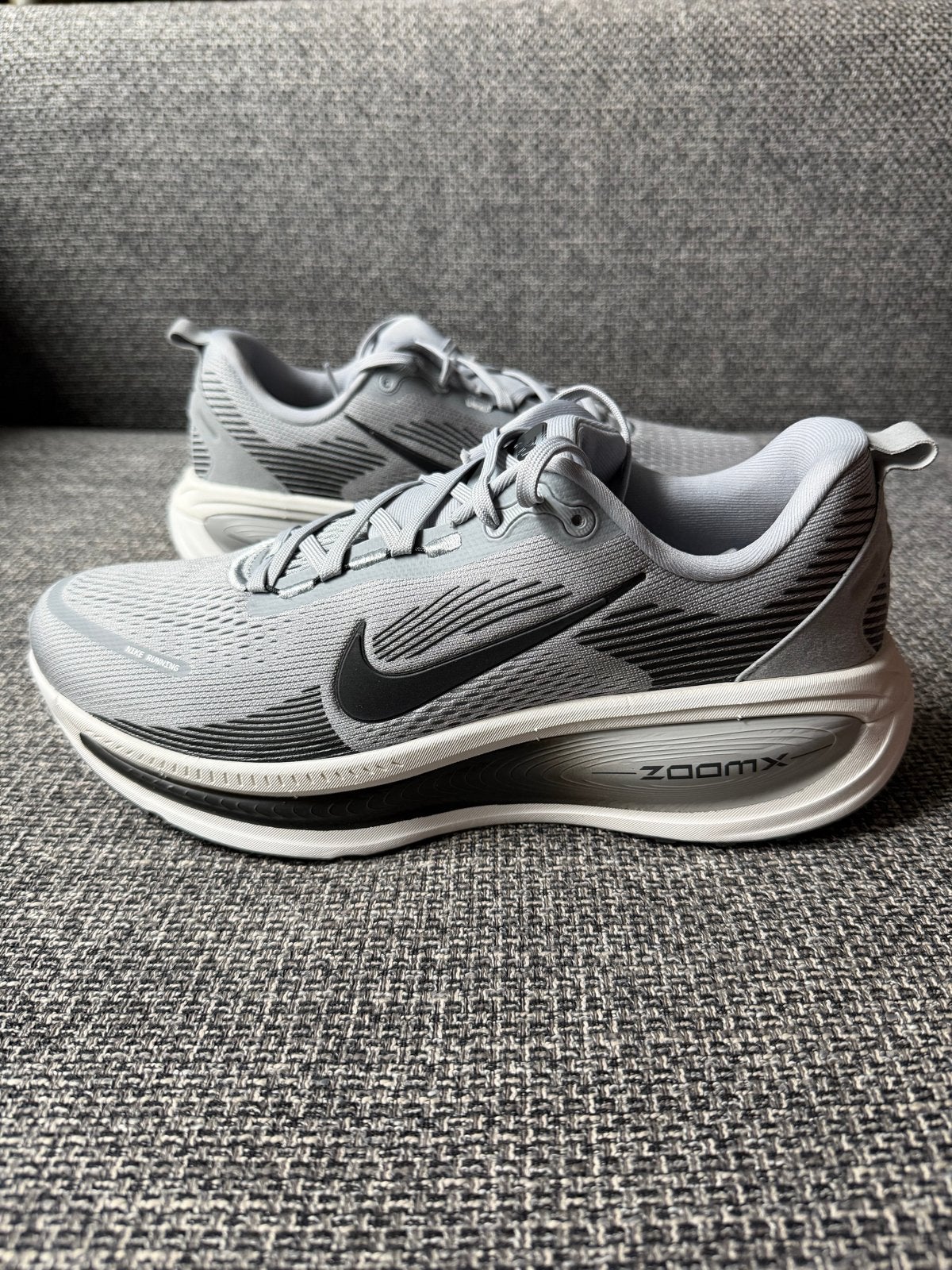 Nike Vomero 18 - Nieuw in doos - Maat 45, Overige kleuren, Sportschoenen, Nieuw, Ophalen of Verzenden