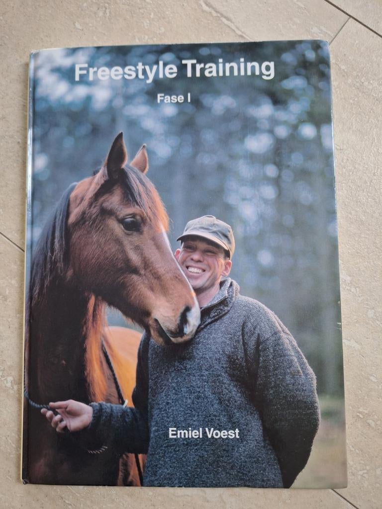 Freestyle training fase 1 Emiel Voest, Boeken, Ophalen of Verzenden, Zo goed als nieuw, Paarden of Pony's