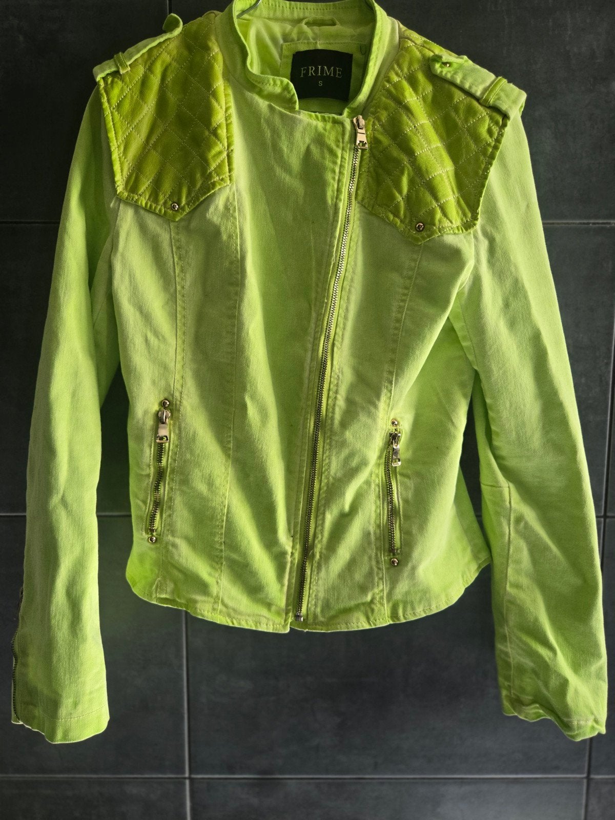 Frime spijkerjasje in felgroen, maat S, Kleding | Dames, Ophalen, Frime, Zo goed als nieuw, Maat 36 (S)