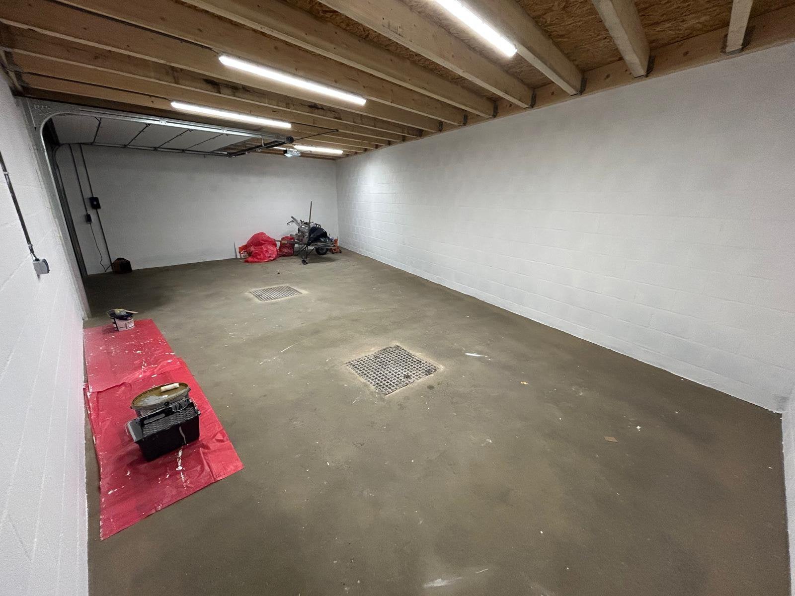 Loods te huur! In Heerlen per direct./ Garageboxen, Opslag of Loods