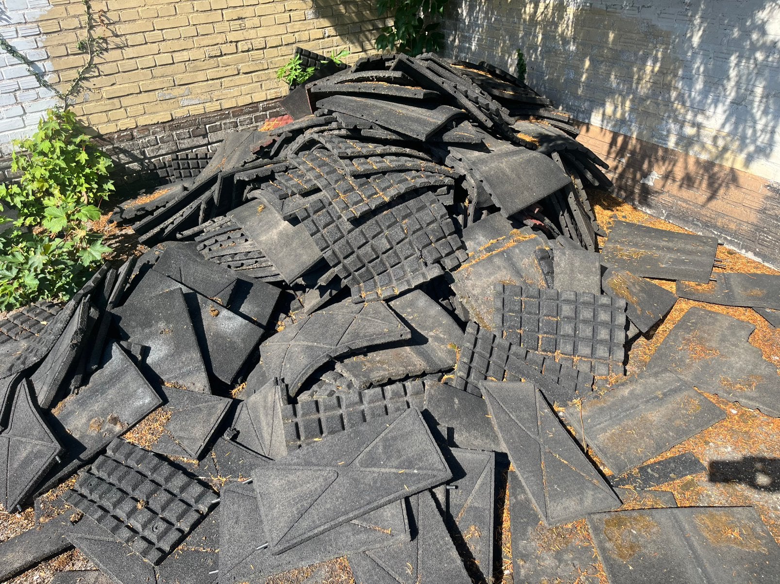 Restpartij rubber tegels 2,5 cm dik ideaal voor zwembad, Tuin en Terras, Tegels en Klinkers, Ophalen, Zo goed als nieuw, Rubber