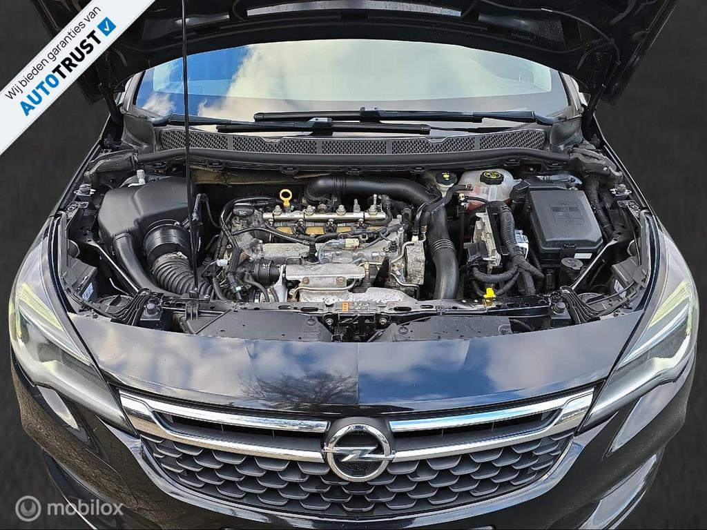 Opel Astra Sports Tourer Innovation Automaat 150 pk, Auto's, Opel, Gebruikt, 150 pk, Zwart, Automatische klimaatregeling