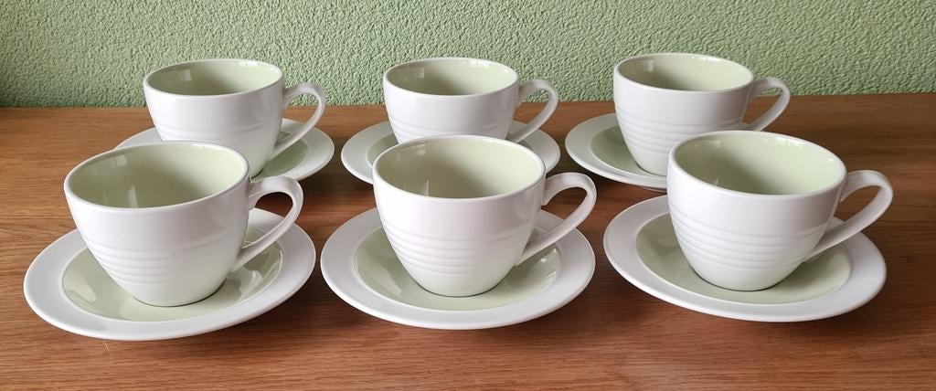 6 Johnson brothers soft leaf kop en schotels, Ophalen of Verzenden, Nieuw, Overige stijlen, Kop(pen) en/of Schotel(s)